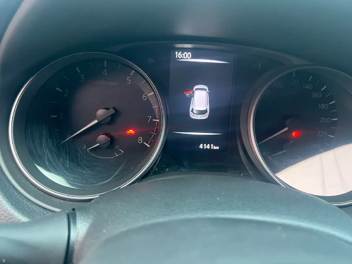 2025 Nissan X-Trail 2.0L 151HP L4 CVT,autocango,china used car exporter,china ev exporter,chinese used car exporter,chinese used ev exporter