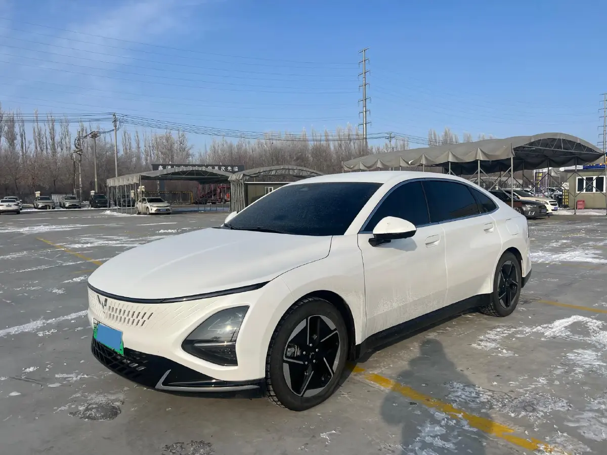 2024 WuLing XingGuang 1.5L 106HP L4 E-CVT PHEV 20.5KWH