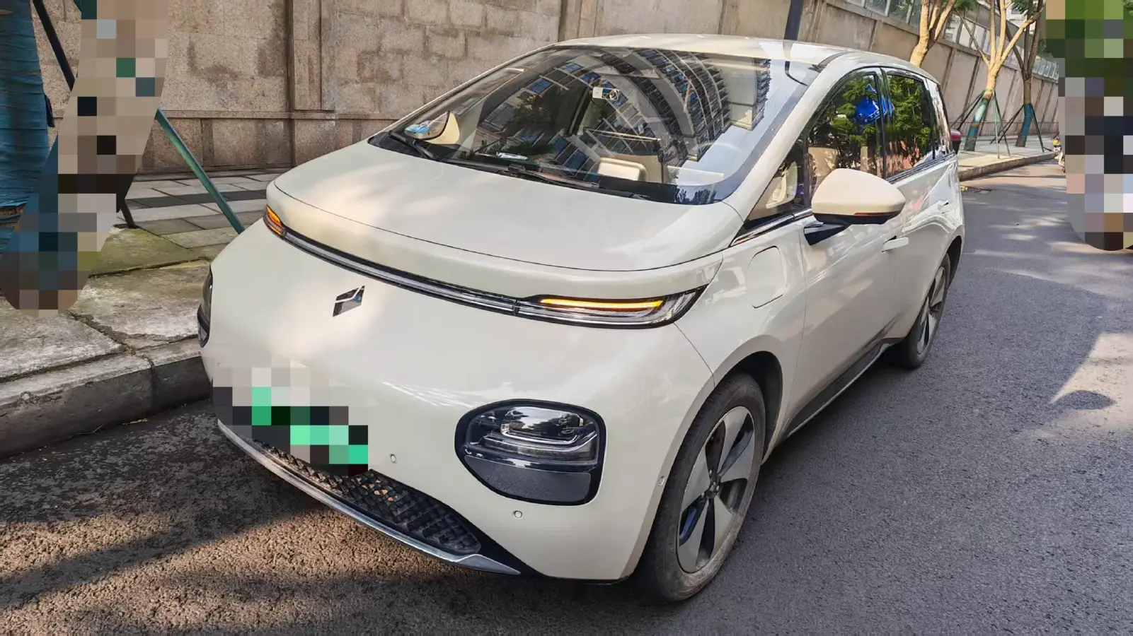 2023 BaoJun Cloud BEV 50.6KWH