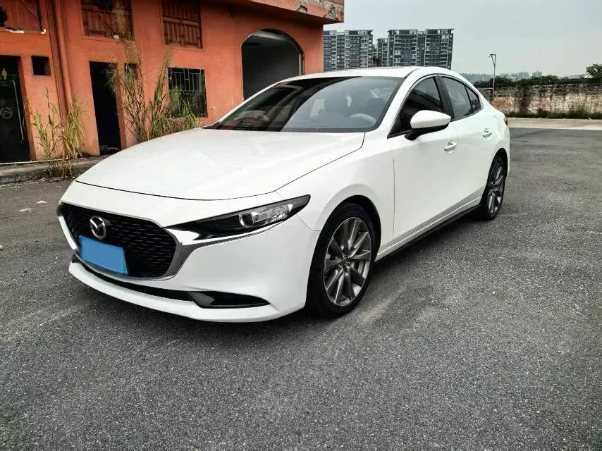 2022 Mazda 3 Axela 2.0L 158HP L4 6AT