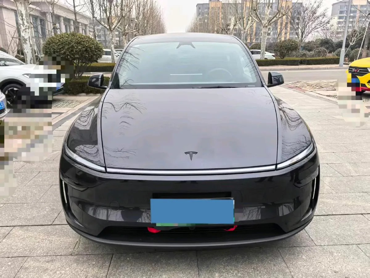 2025 Tesla Model Y L BEV,autocango,china used car exporter,china ev exporter,chinese used car exporter,chinese used ev exporter