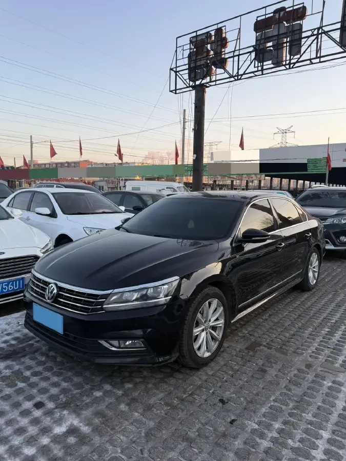 2017 Volkswagen Passat 1.8T 180HP L4 7DCT