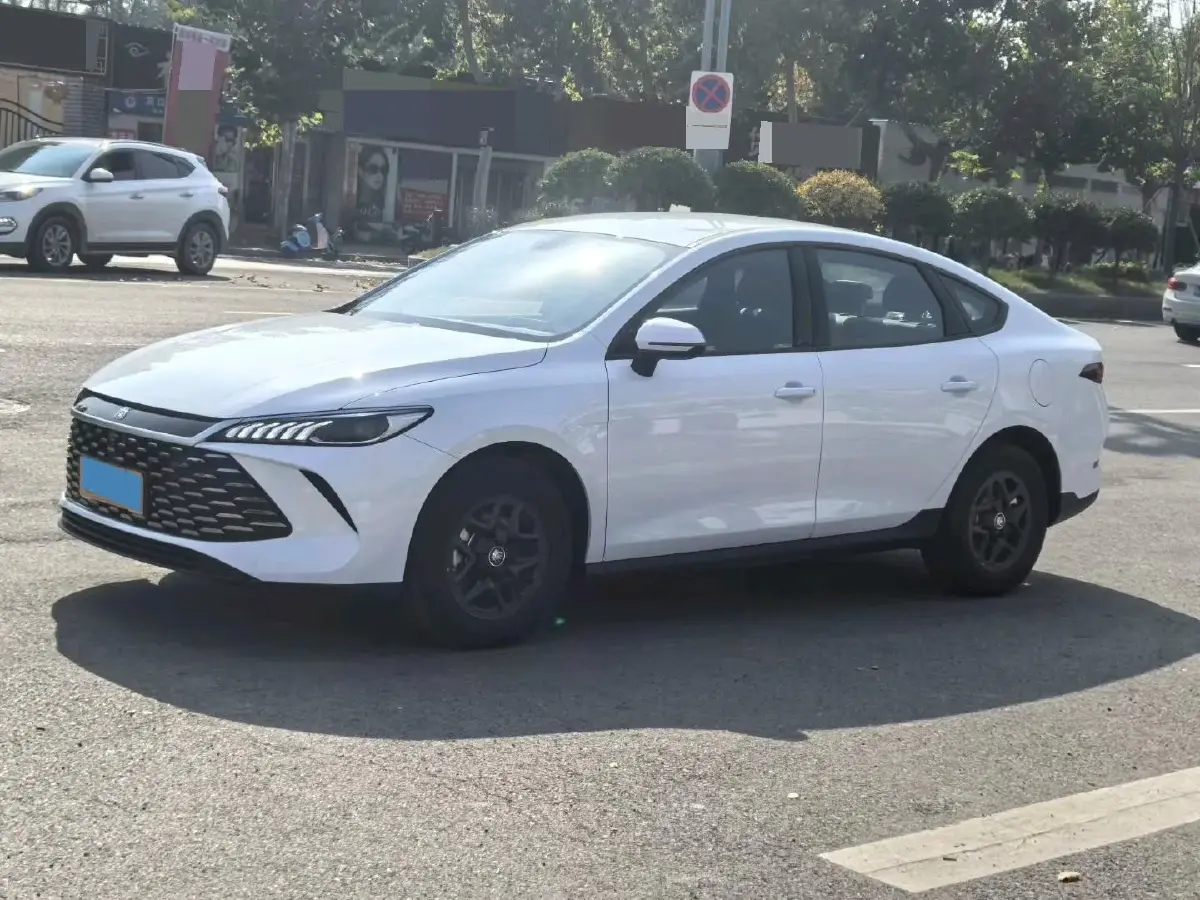 2025 BYD Qin Plus 1.5L 101HP L4 E-CVT PHEV 7.68KWH