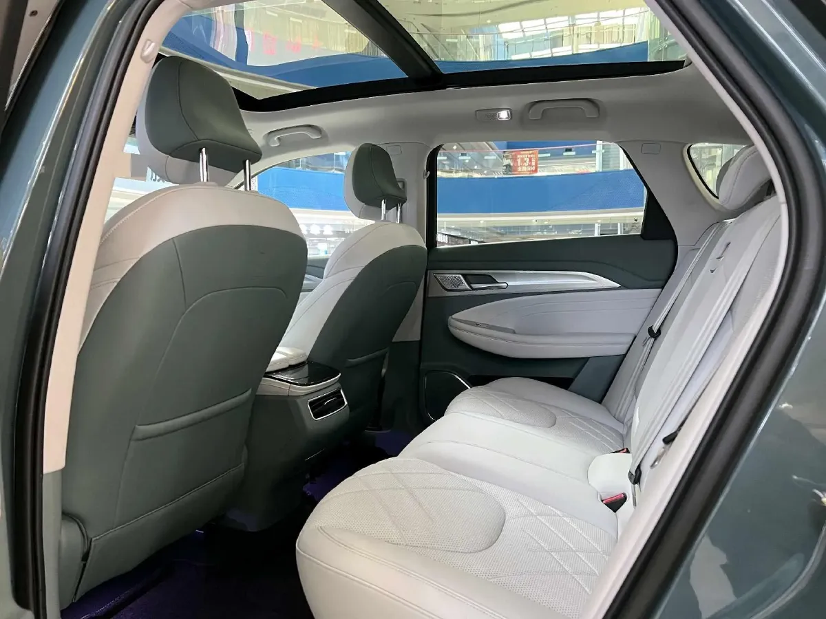 2022 ARCFOX αT BEV 93.6KWH,autocango,china used car exporter,china ev exporter,chinese used car exporter,chinese used ev exporter