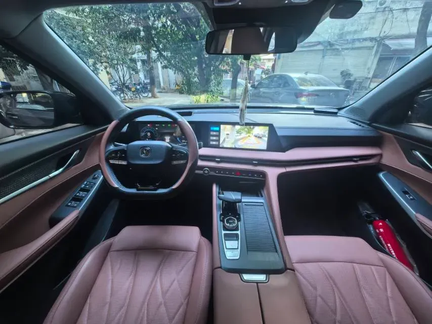 2024 ChangAn CS75 Plus 2.0T 233HP L4 8AT,autocango,china used car exporter,china ev exporter,chinese used car exporter,chinese used ev exporter