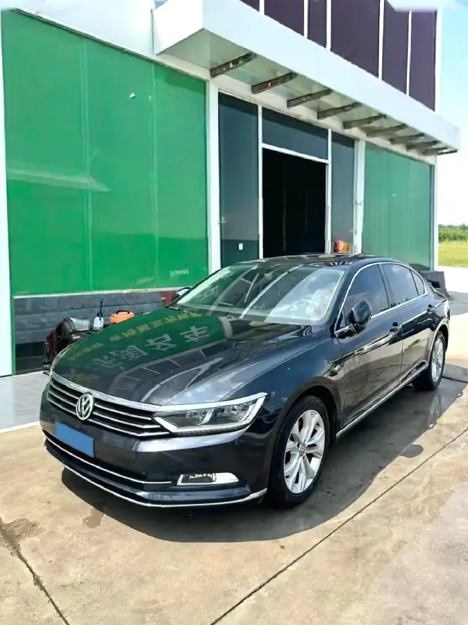 2017 Volkswagen Magotan 1.8T 180HP L4 7DCT