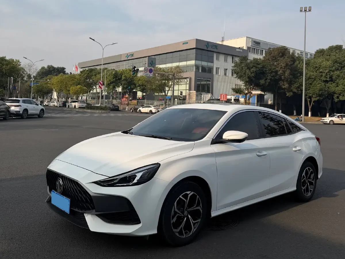 2023 MG 5 1.5L 129HP L4 CVT