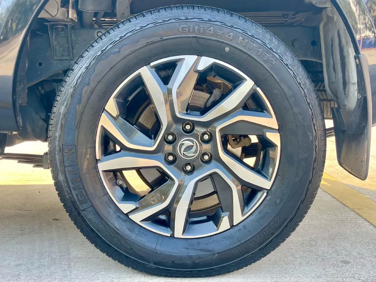 2022 Dongfeng RuiQi 7 2.3T 166HP L4 8AT,autocango,china used car exporter,china ev exporter,chinese used car exporter,chinese used ev exporter