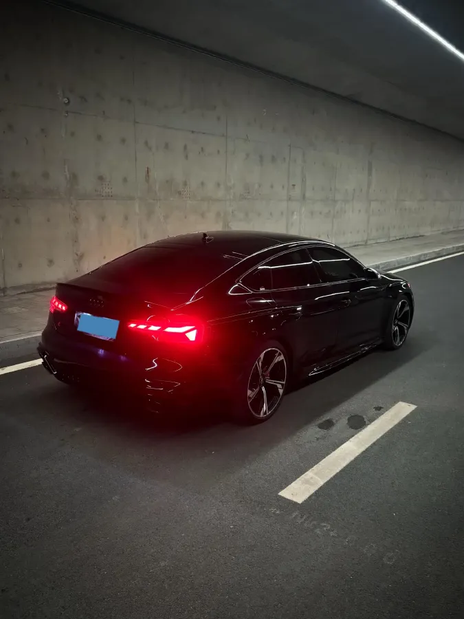 2021 Audi RS 5 2.9T 450HP V6 8AT,autocango,china used car exporter,china ev exporter,chinese used car exporter,chinese used ev exporter