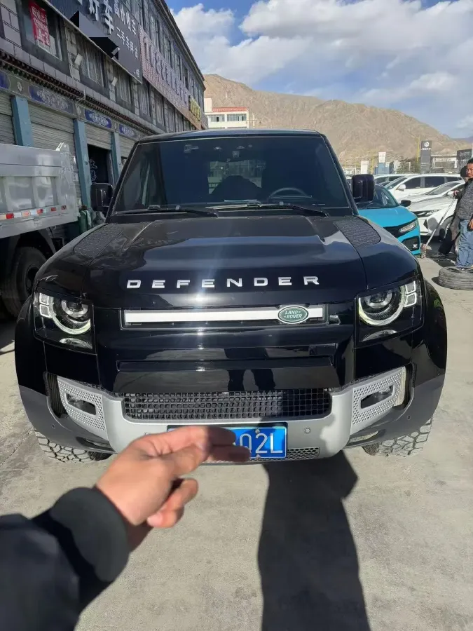2023 Land Rover Defender 3.0T 400HP L6 8AT,autocango,china used car exporter,china ev exporter,chinese used car exporter,chinese used ev exporter