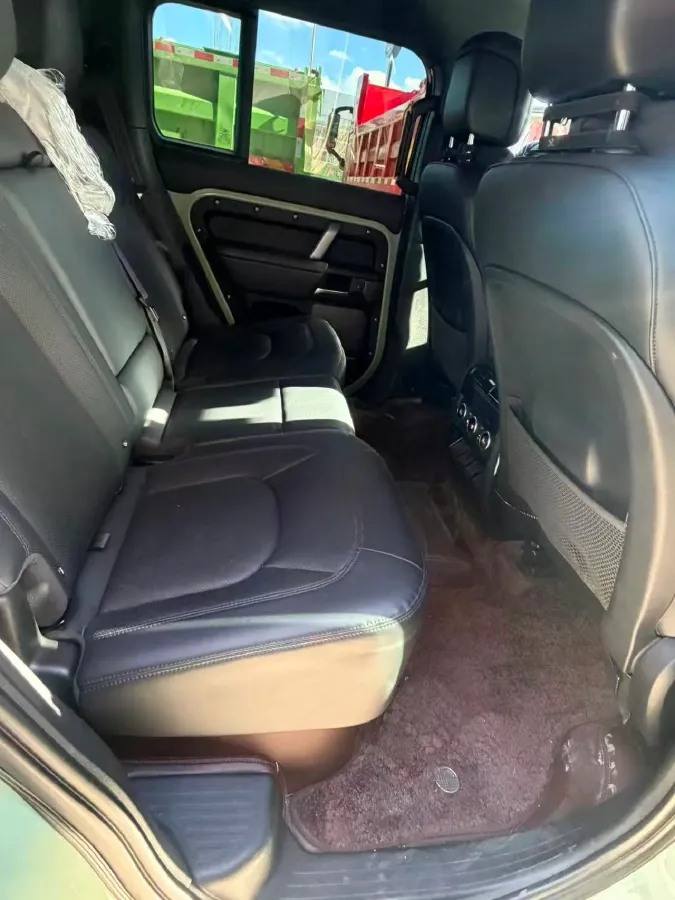 2023 Land Rover Defender 3.0T 400HP L6 8AT,autocango,china used car exporter,china ev exporter,chinese used car exporter,chinese used ev exporter