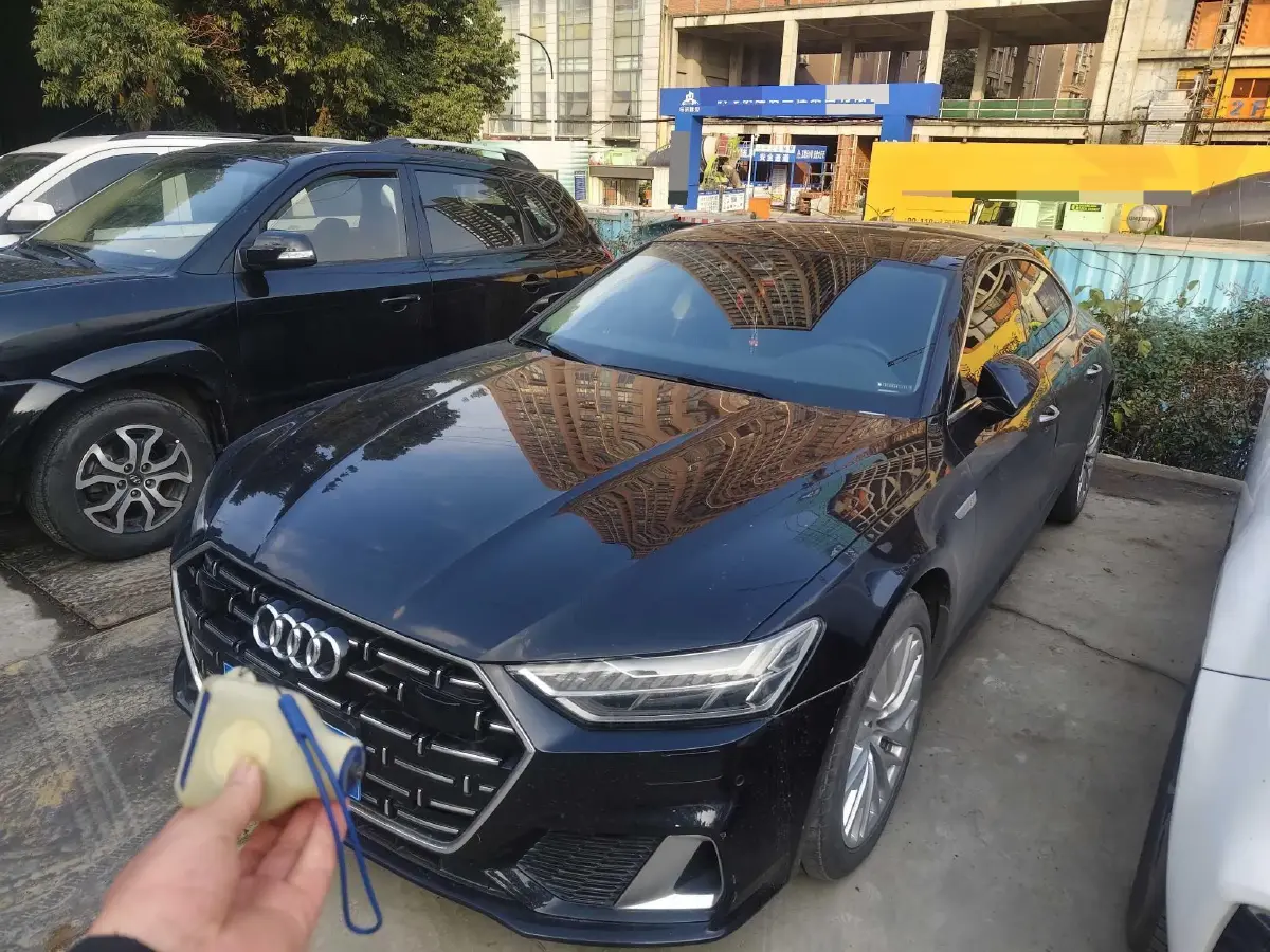 2024 Audi A7L 2.0T 245HP L4 7DCT