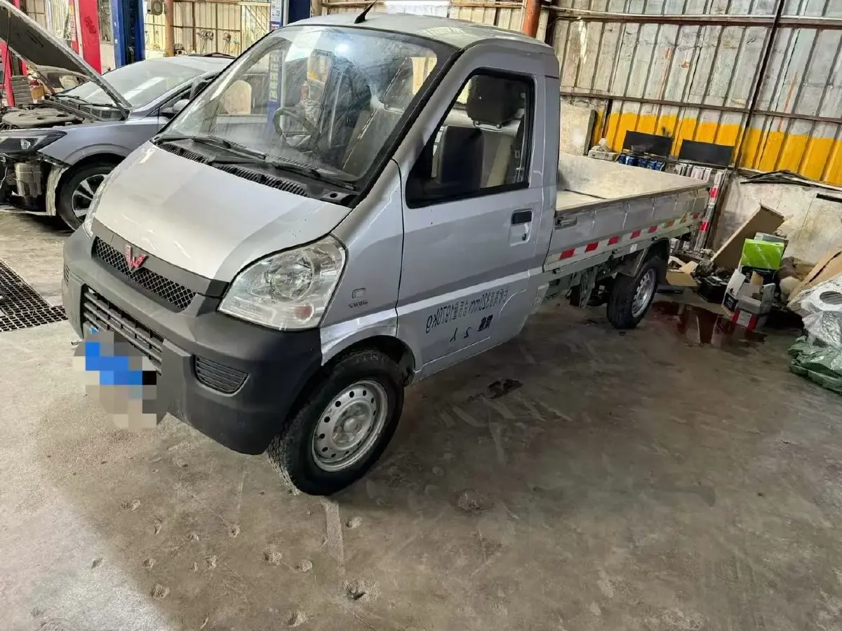 2020 WuLing RongGuang Mini Truck 1.5L 99HP L4 5MT