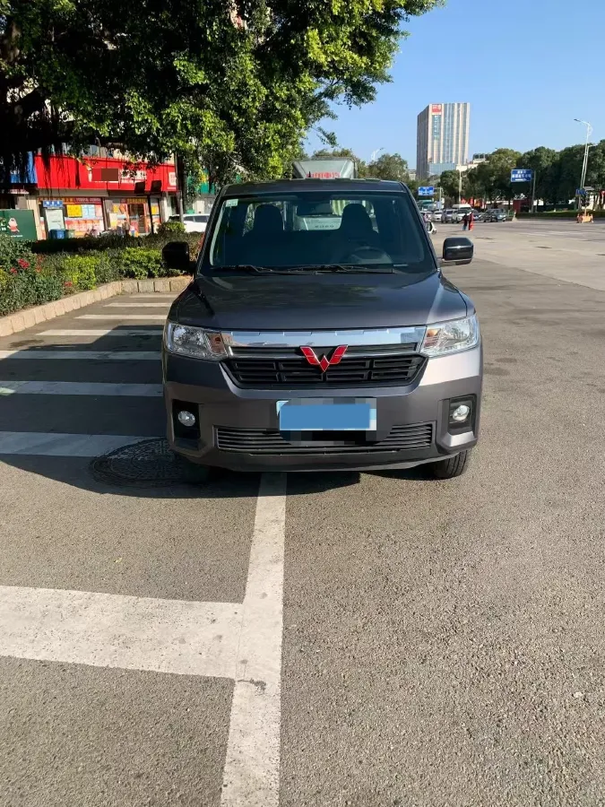 2021 WuLing ZhentTu 1.5L 99HP L4 5MT,autocango,china used car exporter,china ev exporter,chinese used car exporter,chinese used ev exporter