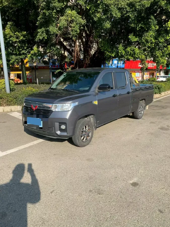 2021 WuLing ZhentTu 1.5L 99HP L4 5MT,autocango,china used car exporter,china ev exporter,chinese used car exporter,chinese used ev exporter