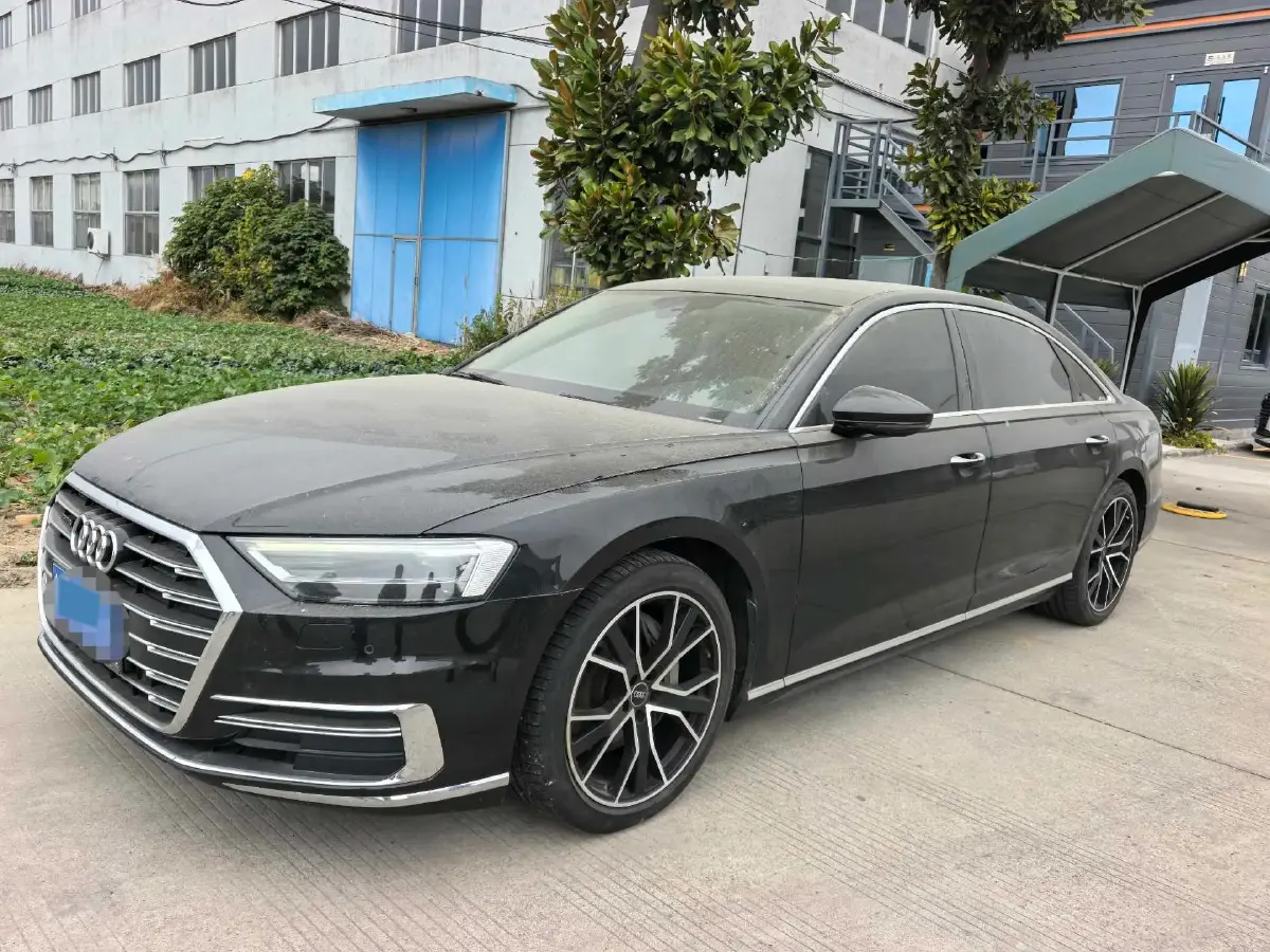2022 Audi A8 3.0T 286HP V6 8AT