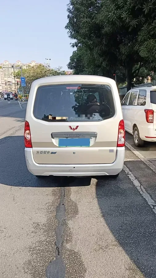 2022 WuLing RongGuang Mini Truck EV BEV 41.5KWH,autocango,china used car exporter,china ev exporter,chinese used car exporter,chinese used ev exporter