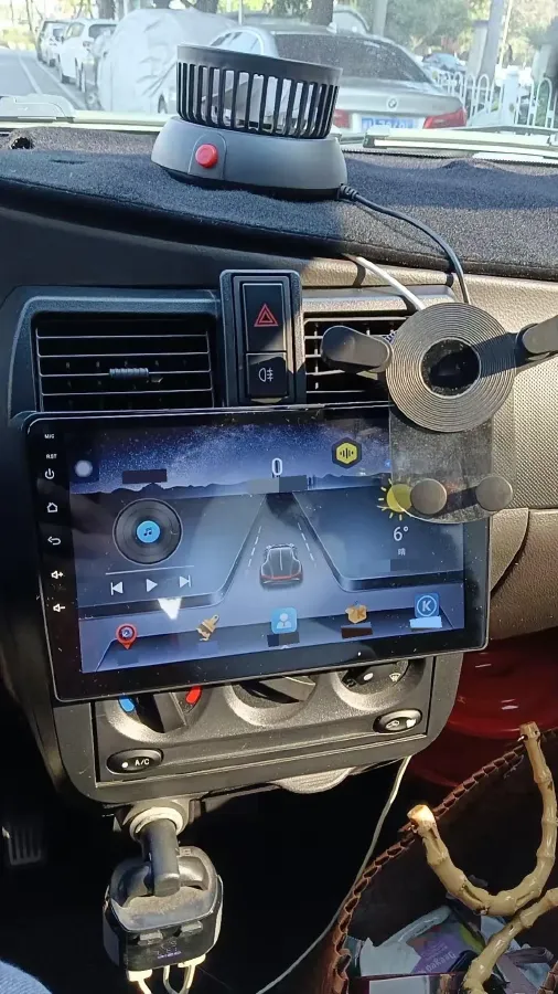 2022 WuLing RongGuang Mini Truck EV BEV 41.5KWH,autocango,china used car exporter,china ev exporter,chinese used car exporter,chinese used ev exporter