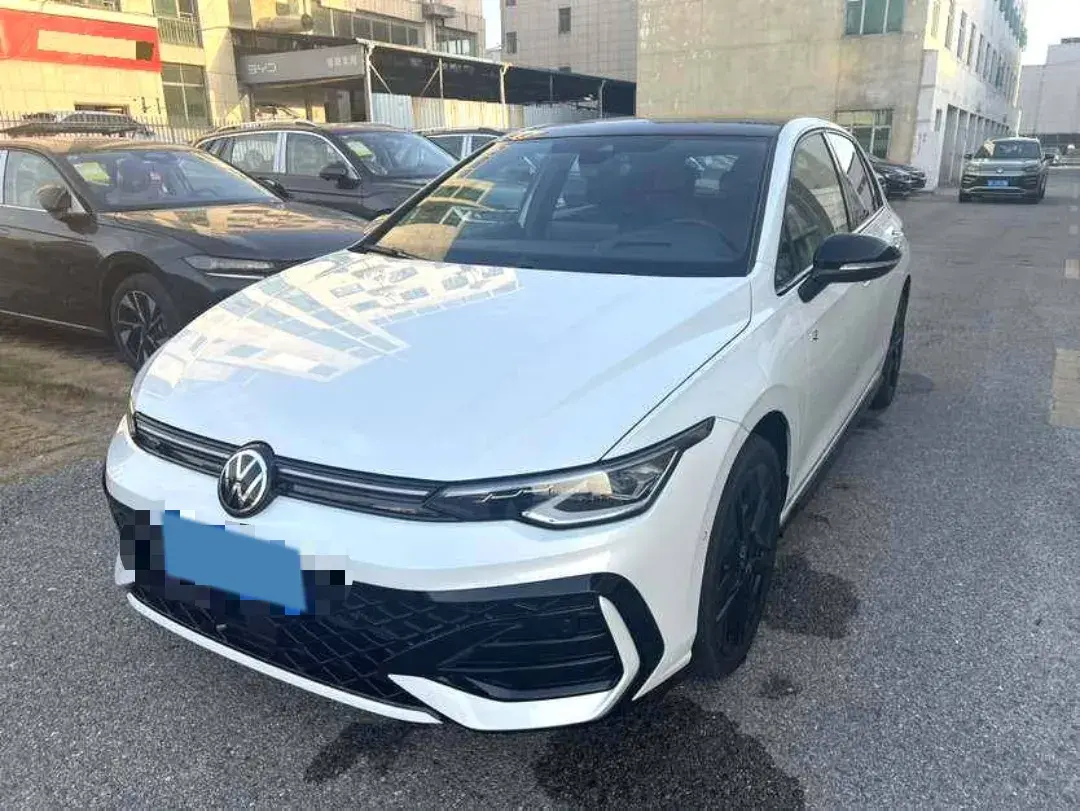 2025 Volkswagen Golf 1.5T 160HP L4 7DCT