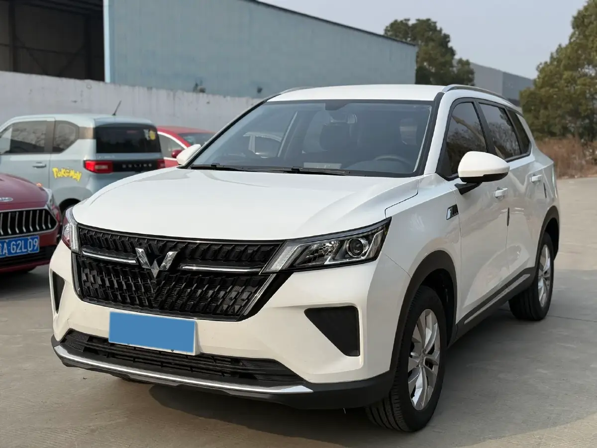 2021 WuLing XingChen 1.5T 147HP L4 6MT