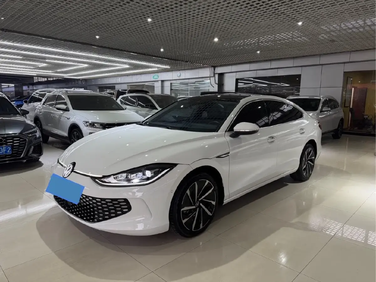 2022 Skoda Superb 2.0T 186HP L4 7DCT