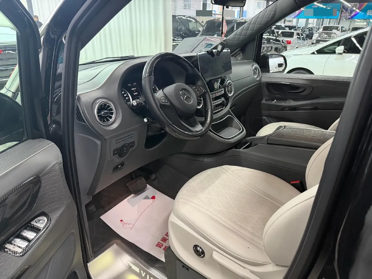 2021 Mercedes-Benz Vito 2.0T 211HP L4 9AT,autocango,china used car exporter,china ev exporter,chinese used car exporter,chinese used ev exporter