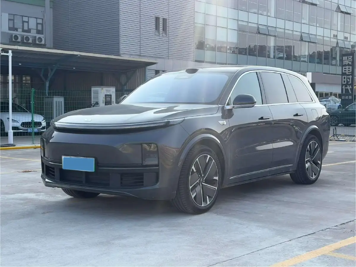 2025 Li L8 Range Extended 154HP REEV