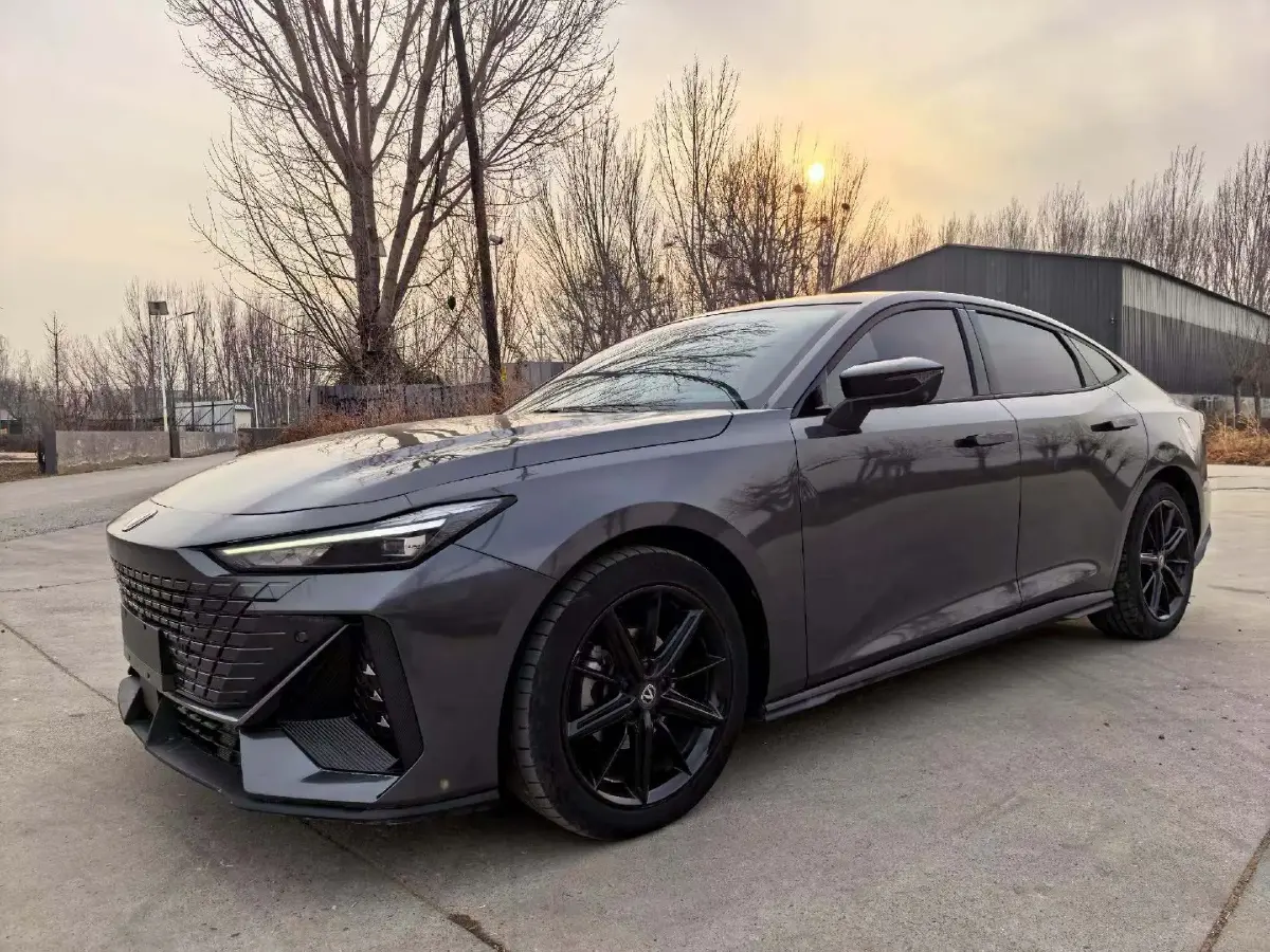 2023 ChangAn UNI-V 1.5T 188HP L4 7DCT