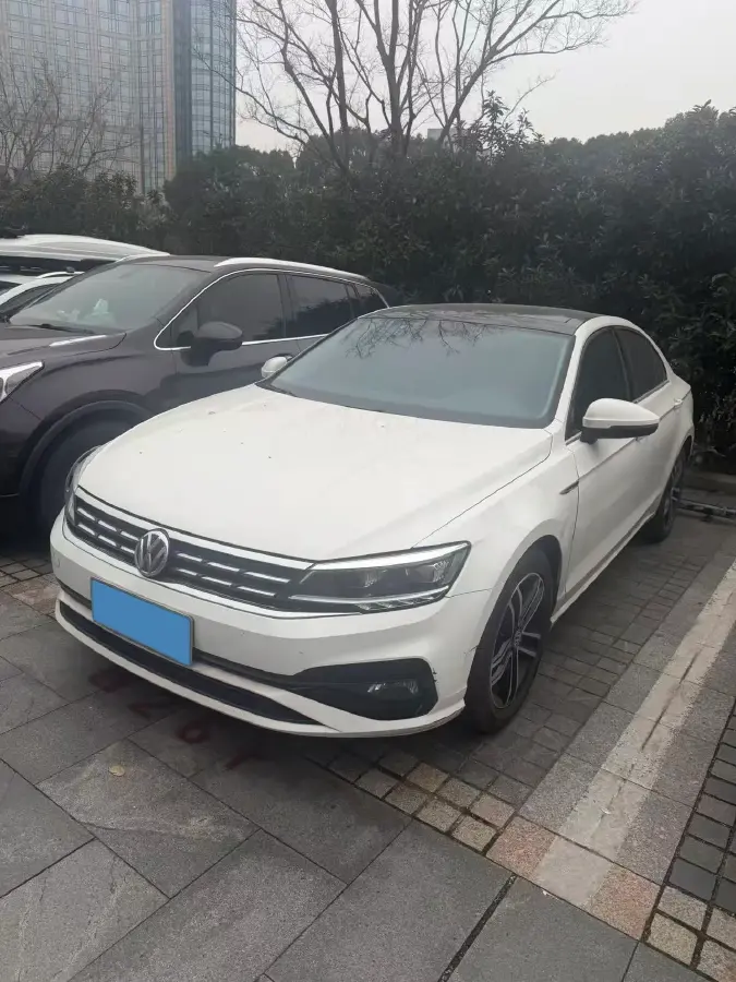 2019 Volkswagen Passat 1.4T 150HP L4 7DCT