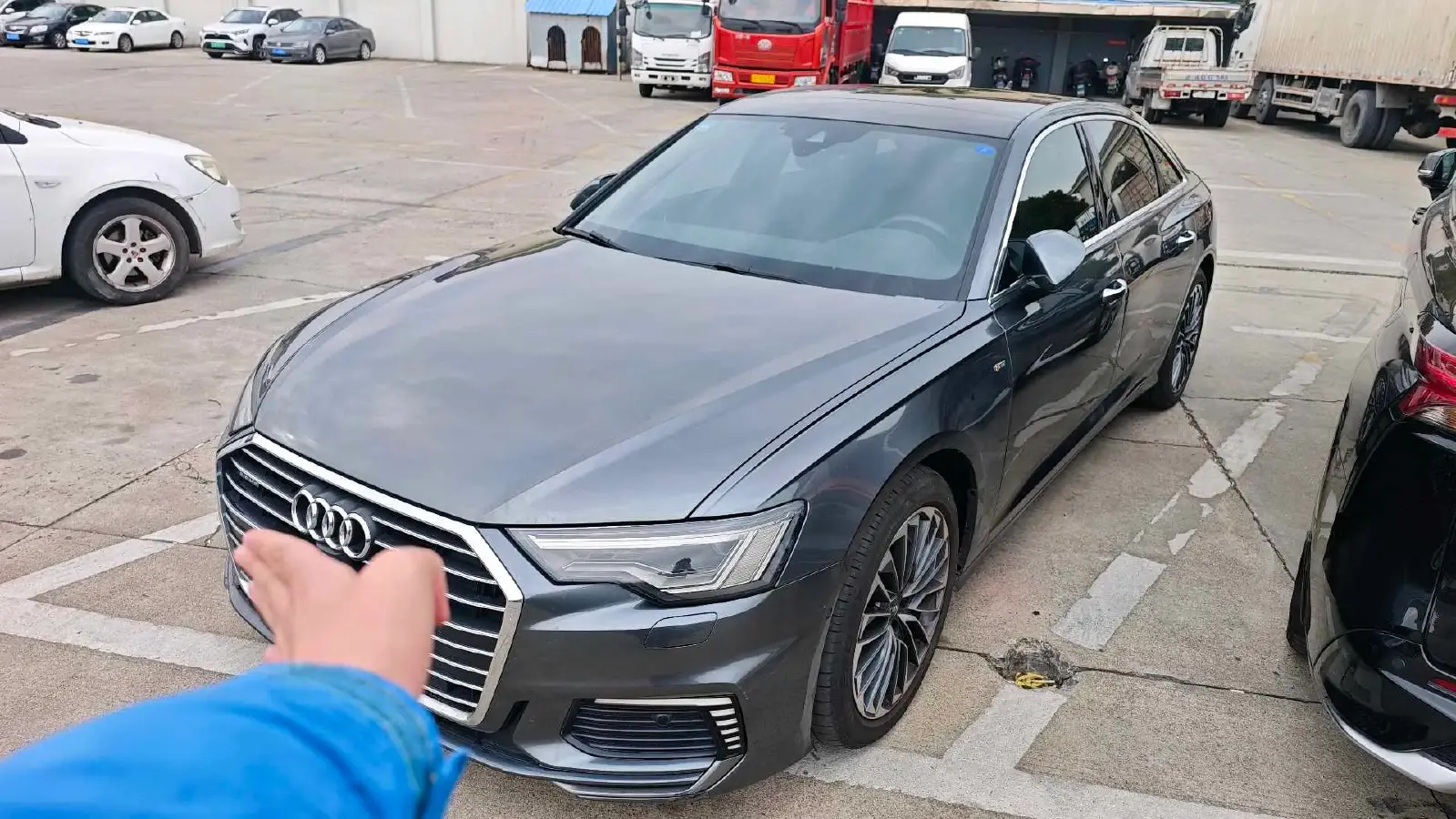 2020 Audi A6L 2.0T 252HP L4 7DCT PHEV 14.1KWH