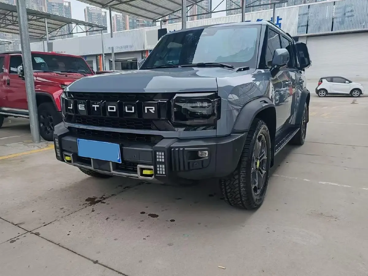2023 Jetour Traveller 2.0T 254HP L4 7DCT