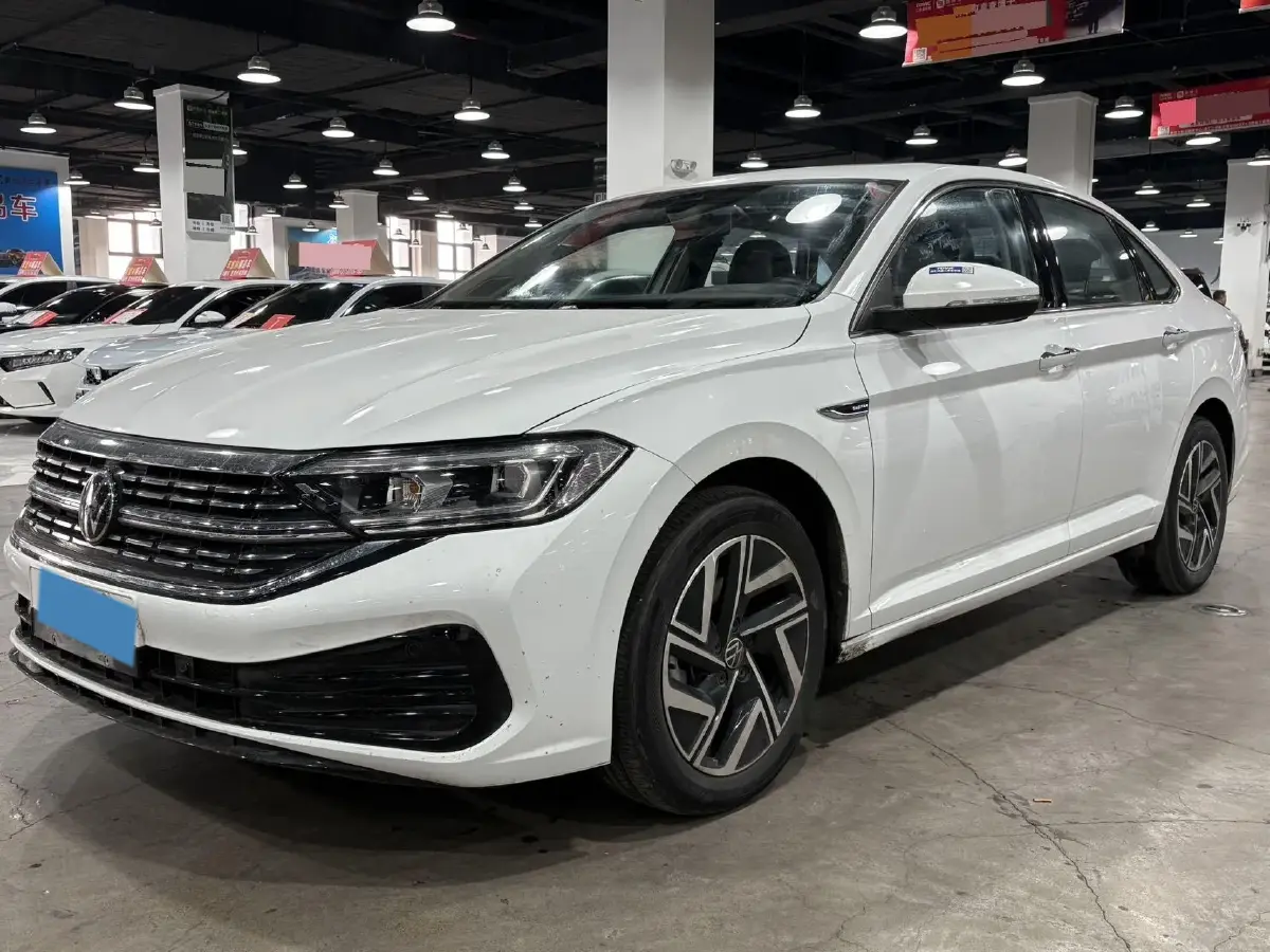 2023 Volkswagen Sagitar 1.5T 160HP L4 7DCT