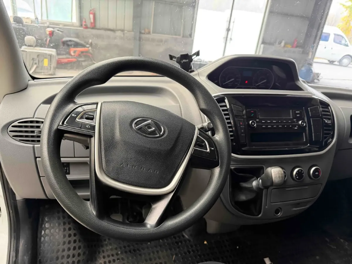 2020 Golden Dragon Sea Lion 1.8L 133HP L4 5MT,autocango,china used car exporter,china ev exporter,chinese used car exporter,chinese used ev exporter