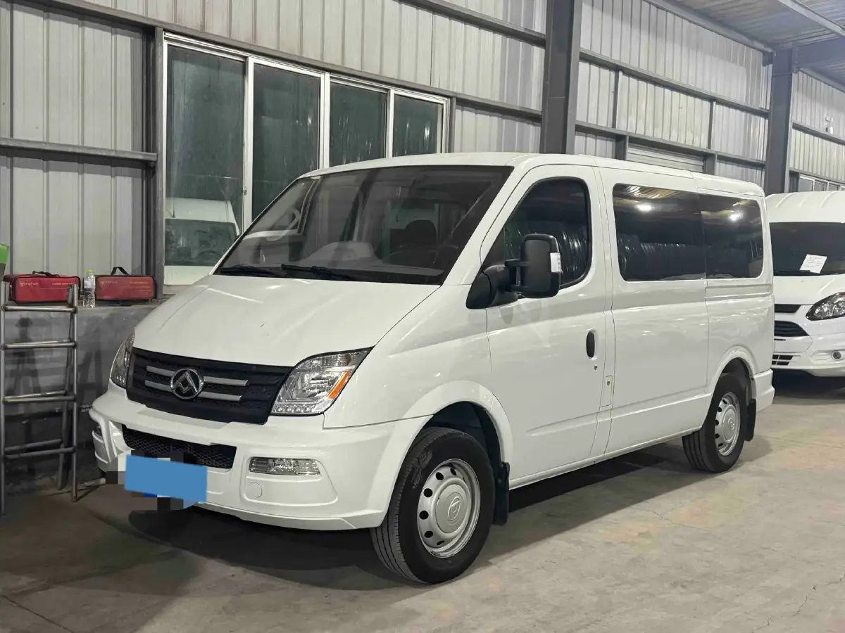 2021 MAXUS XinTu V80 2.0T 139HP L4 6MT