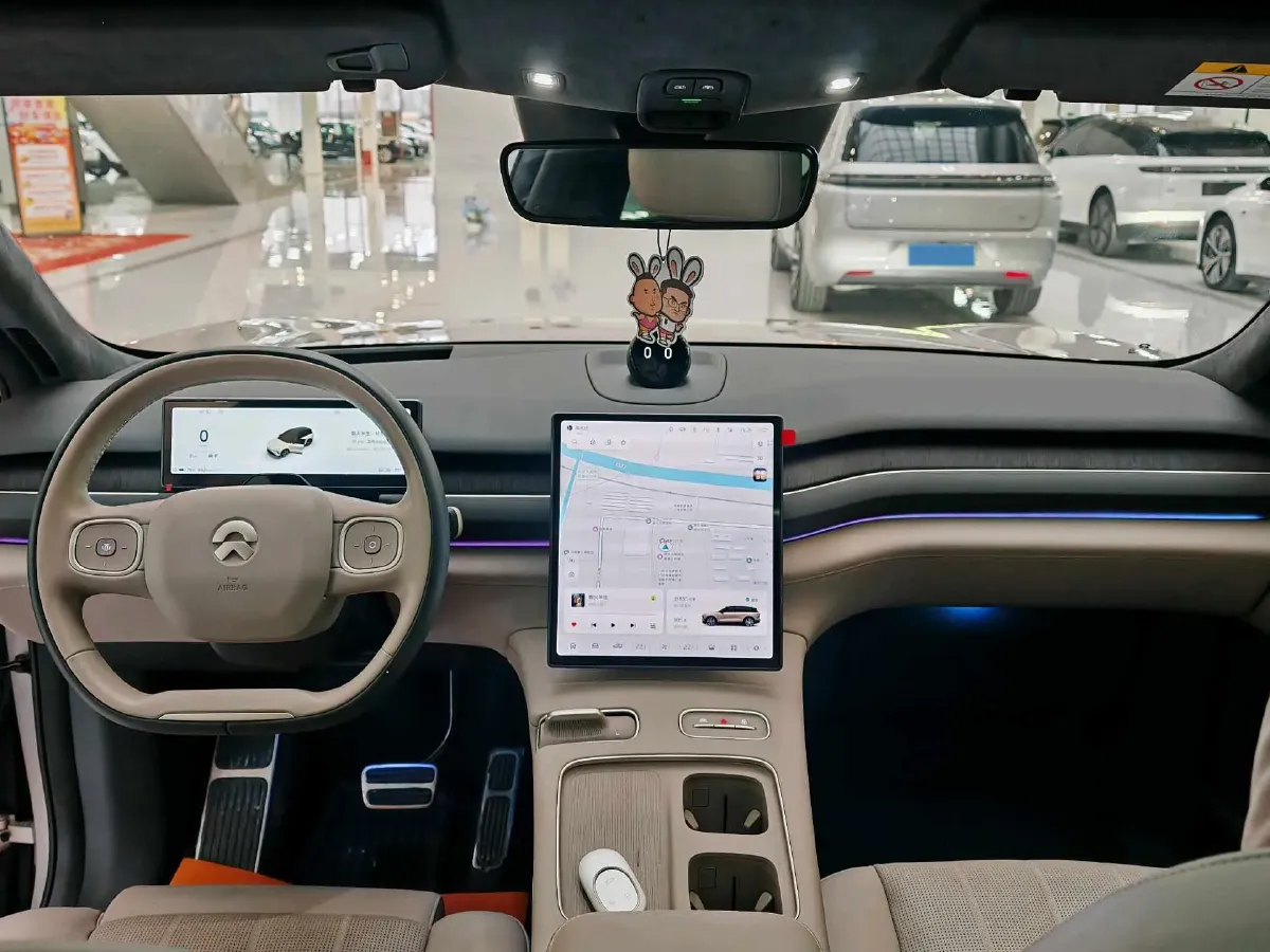 2024 Porsche Macan All-Electric BEV 100KWH,autocango,china used car exporter,china ev exporter,chinese used car exporter,chinese used ev exporter