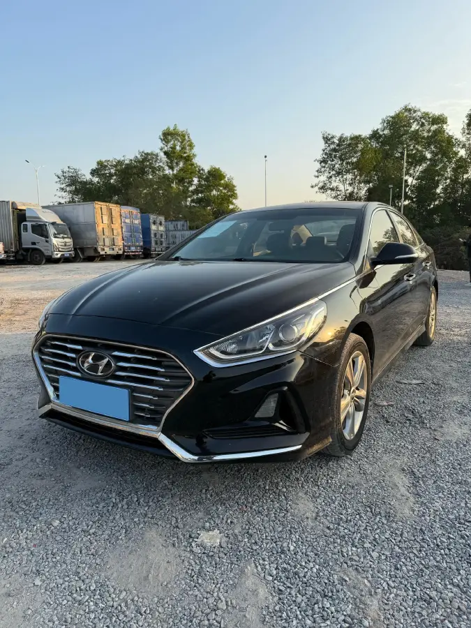 2017 Hyundai Sonata 2.0L 160HP L4 6AT
