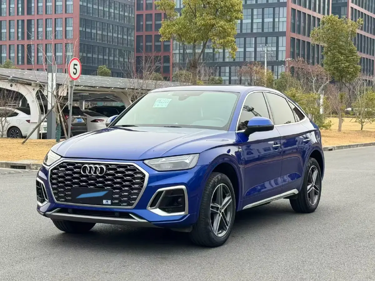 2022 Audi Q5L Sportback 2.0T 190HP L4 7DCT