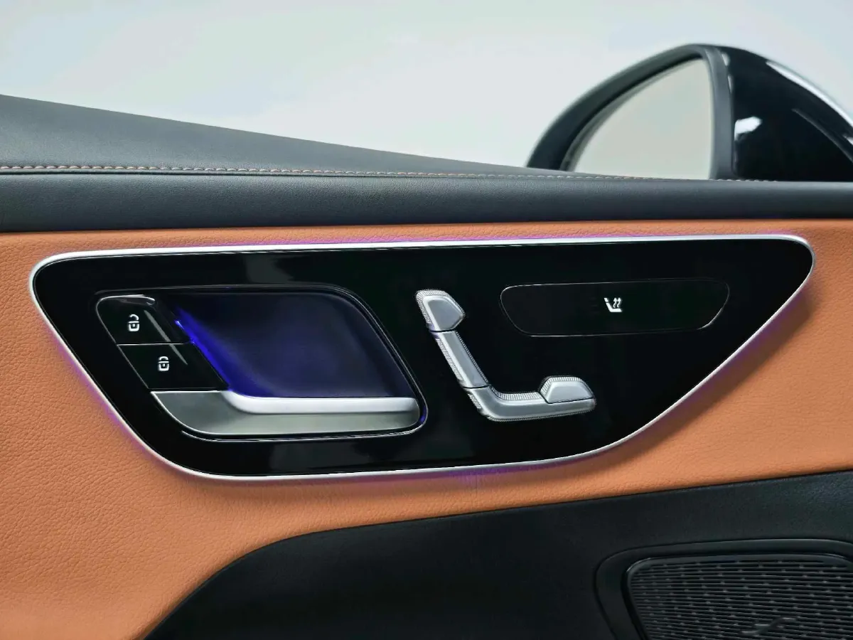 2026 Mercedes-Benz GLC Coupe 2.0T 204HP L4 9AT,autocango,china used car exporter,china ev exporter,chinese used car exporter,chinese used ev exporter