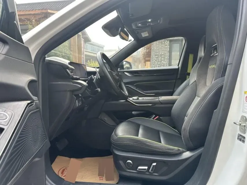 2022 Haval H6S 2.0T 211HP L4 7DCT,autocango,china used car exporter,china ev exporter,chinese used car exporter,chinese used ev exporter