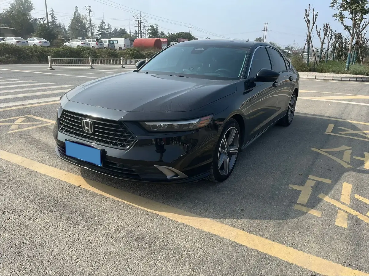 2023 Honda Accord 1.5T 192HP L4 CVT