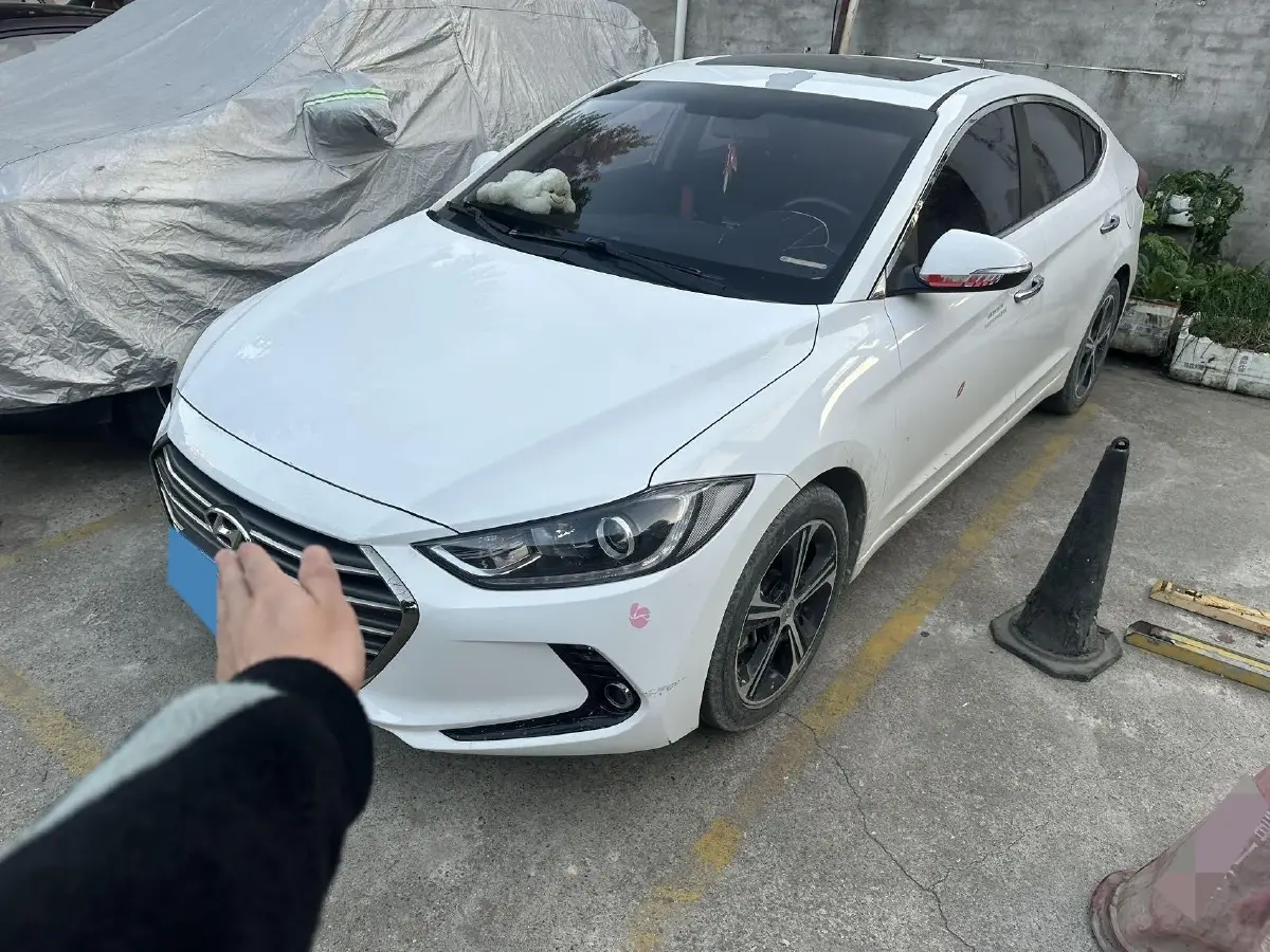 2018 Hyundai Elantra 1.4T 130HP L4 7DCT
