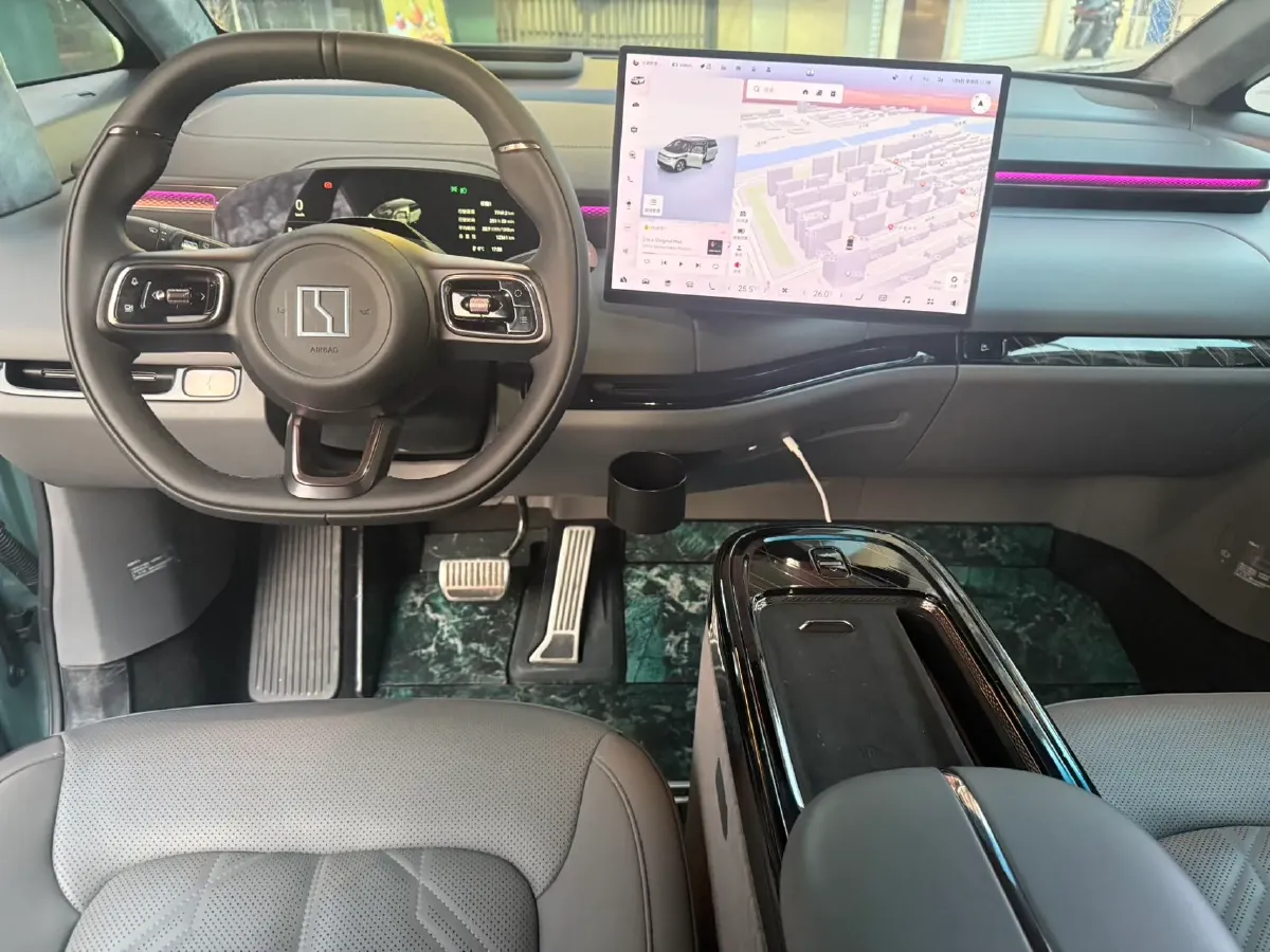 2025 Zeekr MIX BEV 102KWH,autocango,china used car exporter,china ev exporter,chinese used car exporter,chinese used ev exporter