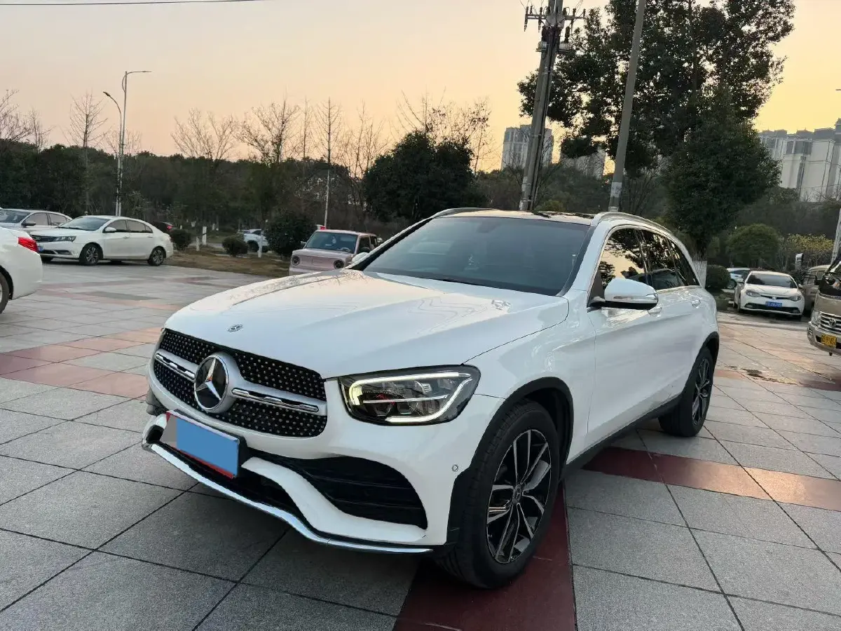 2020 Mercedes-Benz GLC Class 2.0T 197HP L4 9AT