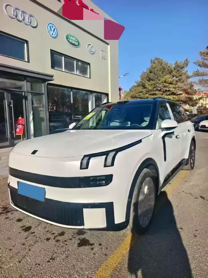 2025 LYNK&CO 900 1.5T 190HP L4 3DHT PHEV
