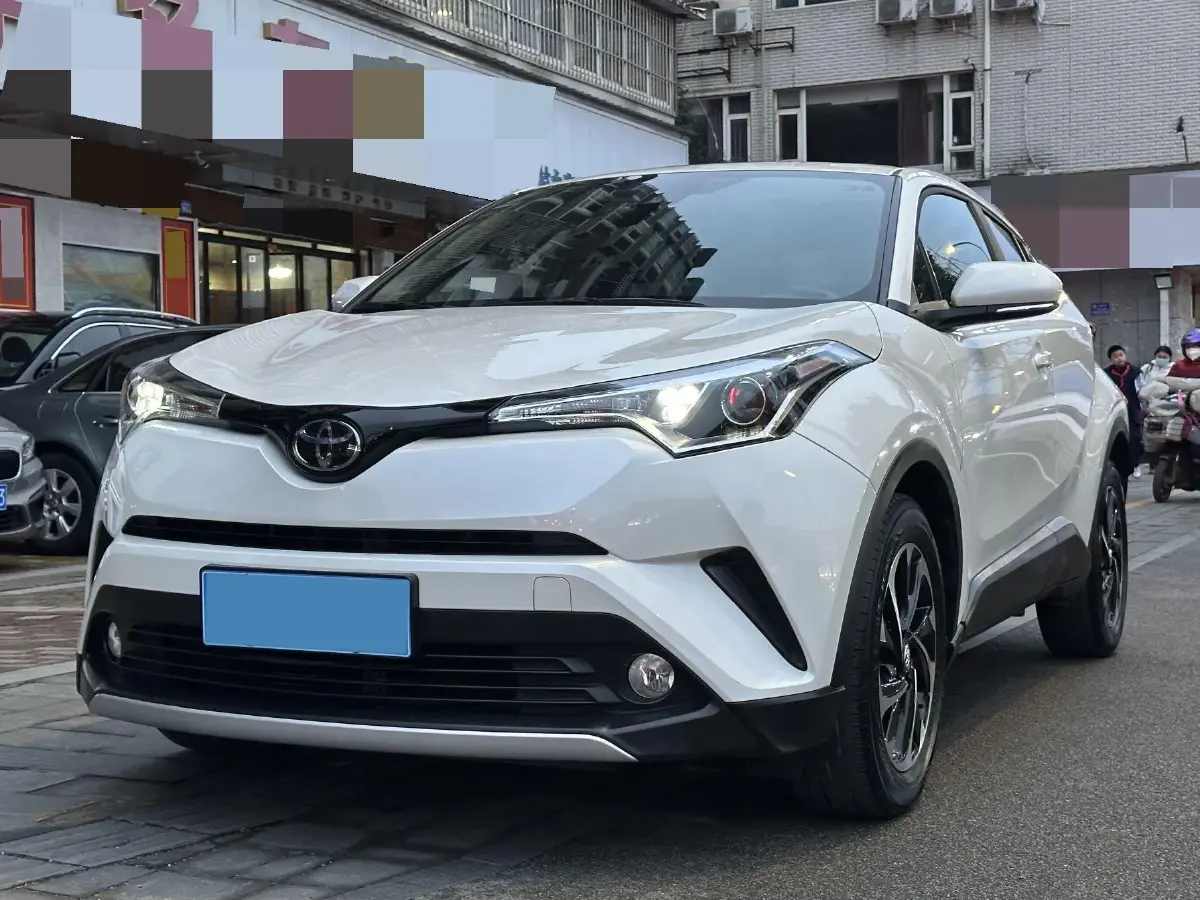 2018 Toyota C-HR 2.0L 171HP L4 CVT