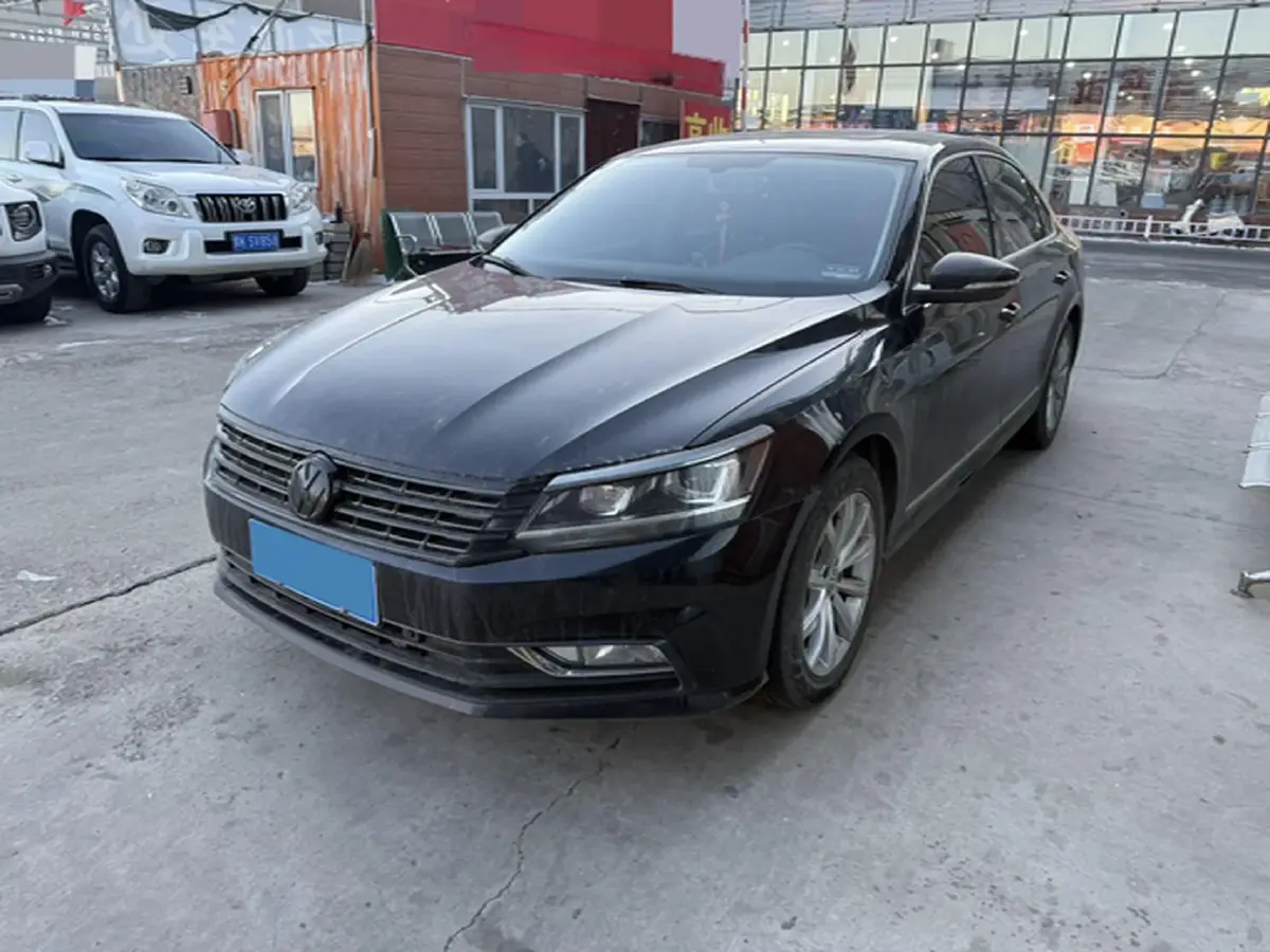 2017 Volkswagen Passat 1.8T 180HP L4 7DCT