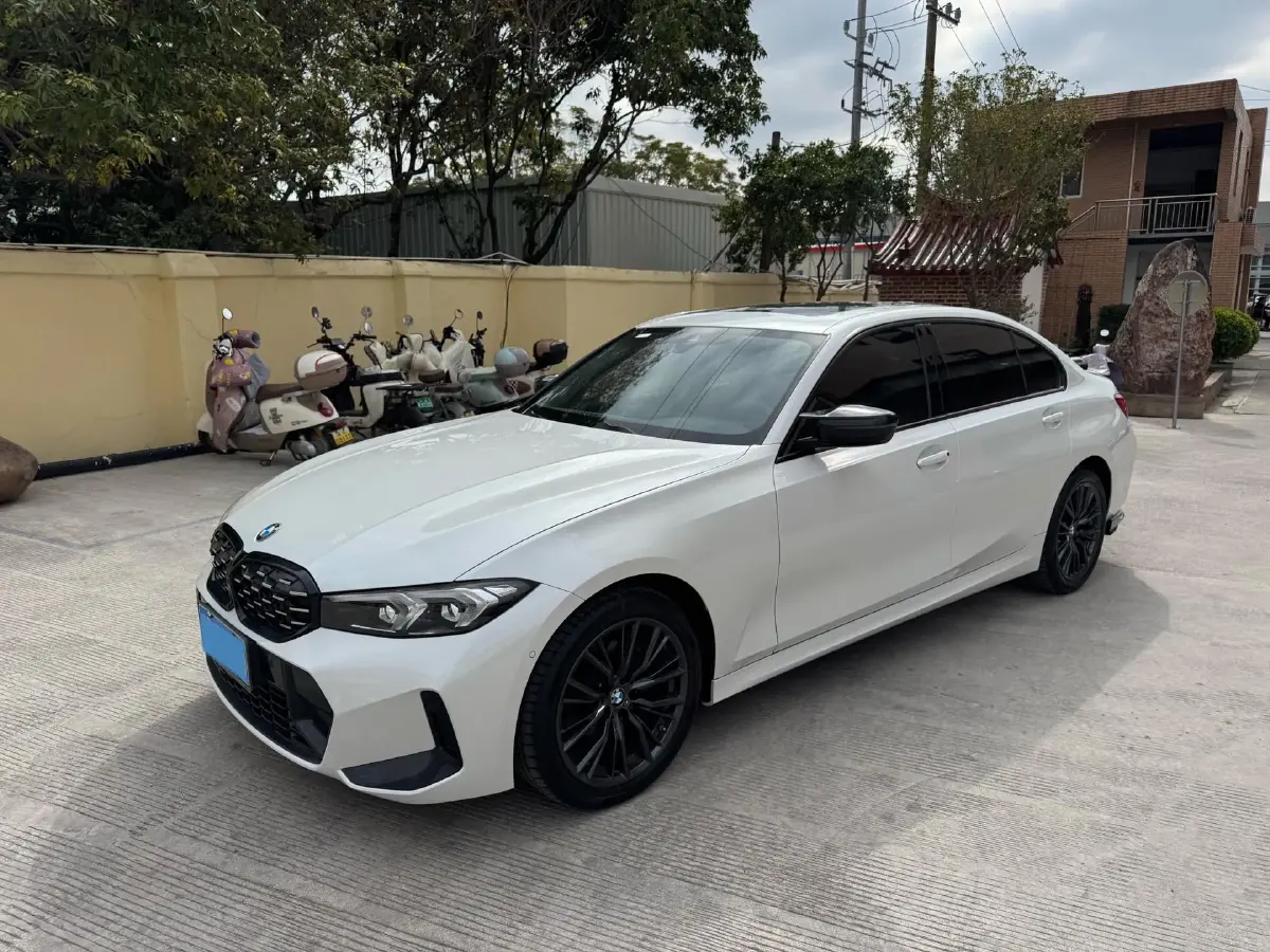 2024 BMW 3 Series 2.0T 184HP L4 8AT