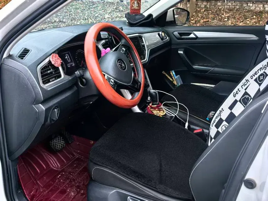 2022 Volkswagen T-Roc 1.4T 150HP L4 7DCT,autocango,china used car exporter,china ev exporter,chinese used car exporter,chinese used ev exporter