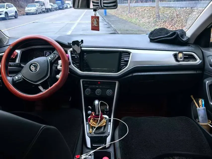 2022 Volkswagen T-Roc 1.4T 150HP L4 7DCT,autocango,china used car exporter,china ev exporter,chinese used car exporter,chinese used ev exporter