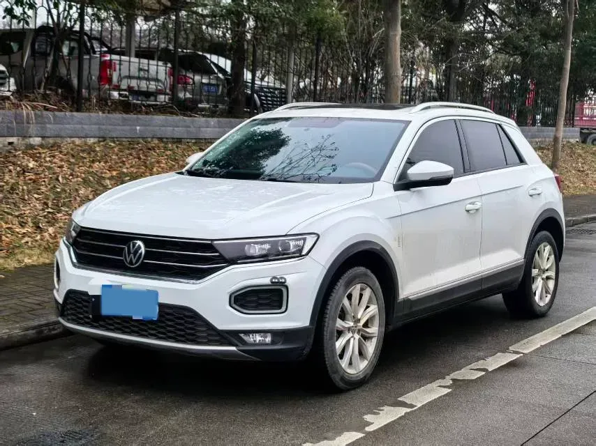 2022 Volkswagen T-Roc 1.4T 150HP L4 7DCT,autocango,china used car exporter,china ev exporter,chinese used car exporter,chinese used ev exporter